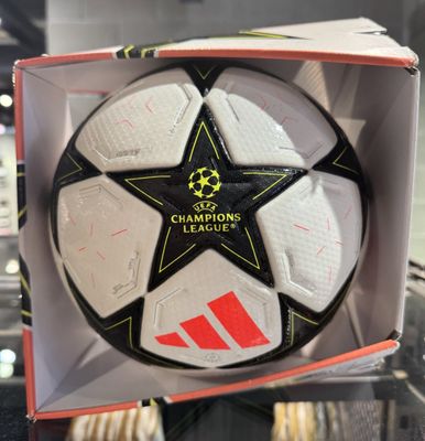 adidas Store Los Angeles, Century City Westfield by null