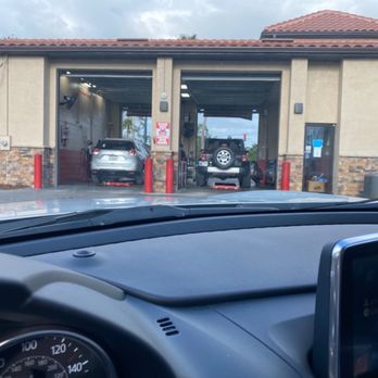 Valvoline Instant Oil Change - Oil Change Stations Near Me - Naples, Florida Valvoline Instant Oil Change - Oil Change Stations Near Me - Naples, Florida
