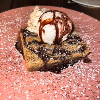 La lupa - Cookie dessert with vanilla gelato - Desserts Near Me - Manalapan, New Jersey La lupa - Cookie dessert with vanilla gelato - Desserts Near Me - Manalapan, New Jersey