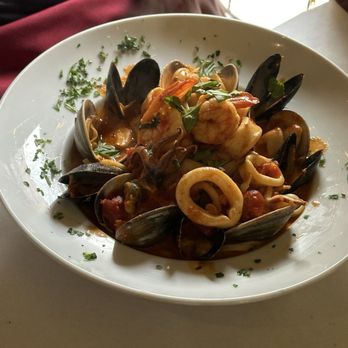 Luliano's - Zuppa de Pesce - Italian Near Me - Brooklyn, New York