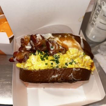 Egg Tuck - BACON & CHEESE - Breakfast & Brunch Near Me - Chicago, Illinois