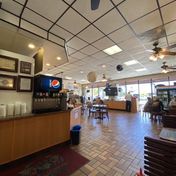 Mustard's Chicago Style Eatery - The dining area - Hot Dogs Near Me - Los Alamitos, California Mustard's Chicago Style Eatery - The dining area - Hot Dogs Near Me - Los Alamitos, California