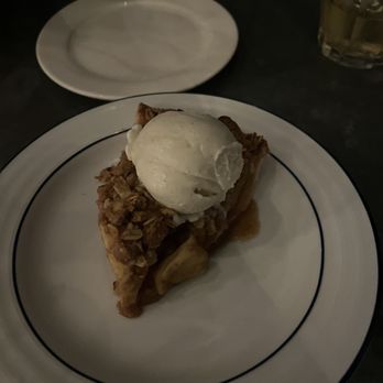 The Village Bakery - Apple pie - Bakeries Near Me - Woodside, California The Village Bakery - Apple pie - Bakeries Near Me - Woodside, California