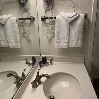 Kings Inn San Diego - Sink - San Diego, CA