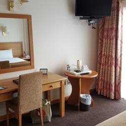 La Mon Hotel & Country Club