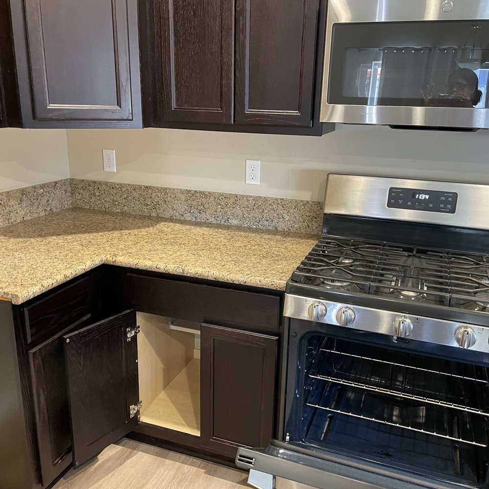 Wise Service's - Kitchen is sparkling clean! - Home Cleaning Near Me Wise Service's - Kitchen is sparkling clean! - Home Cleaning Near Me
