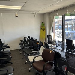 Tom's Discount Office Furniture