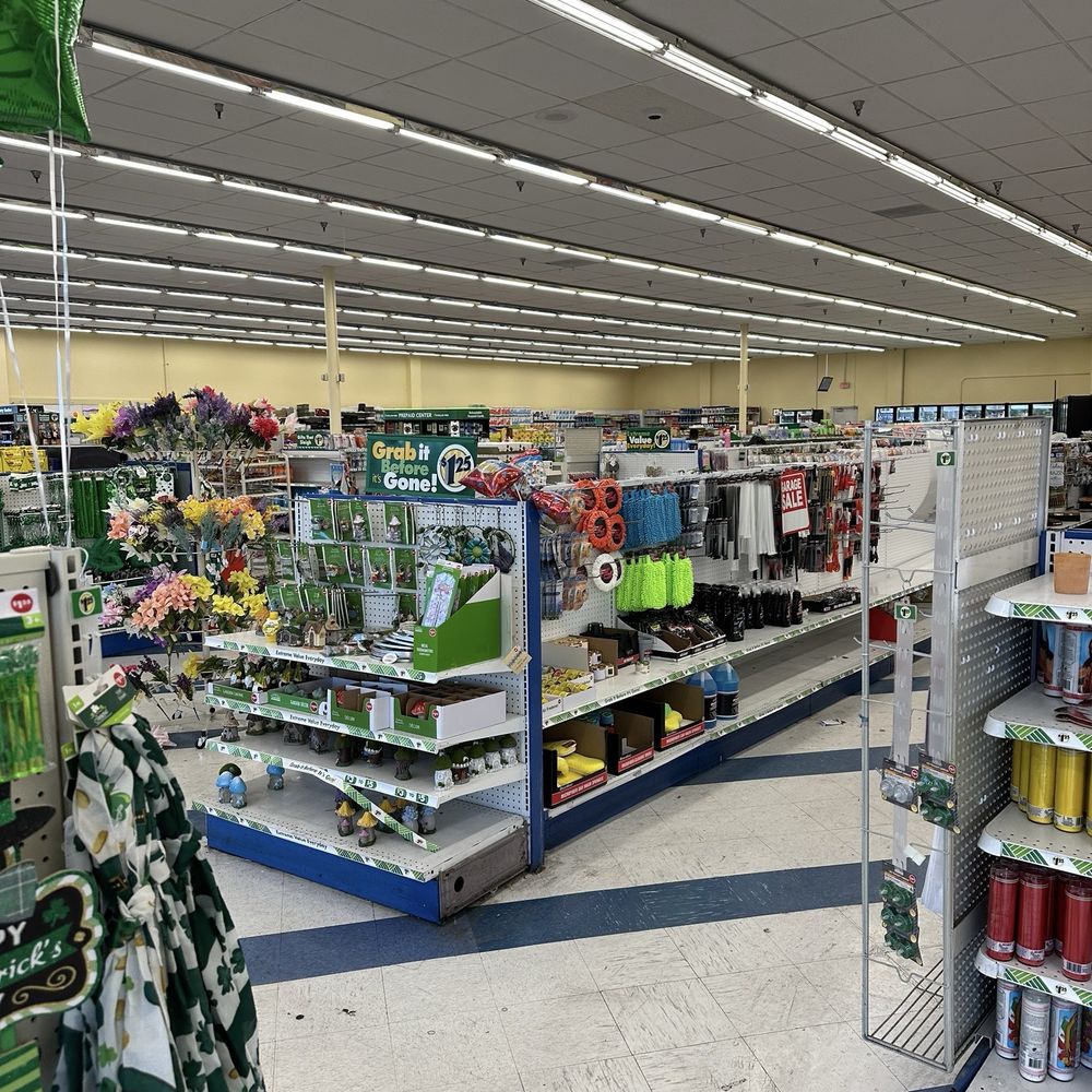 Dollar Tree - Interior - Discount Store Near Me - El Monte, California