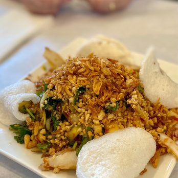 Bien Hen Restaurant - Mango Squid Salad. - Seafood Near Me - Westminster, California Bien Hen Restaurant - Mango Squid Salad. - Seafood Near Me - Westminster, California