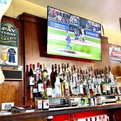 Wood & Brick Tavern