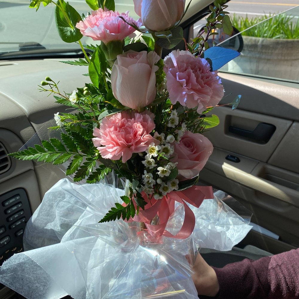 Pemberton's Florist & Gift Shop - Florists Near Me - Salem, Oregon Pemberton's Florist & Gift Shop - Florists Near Me - Salem, Oregon