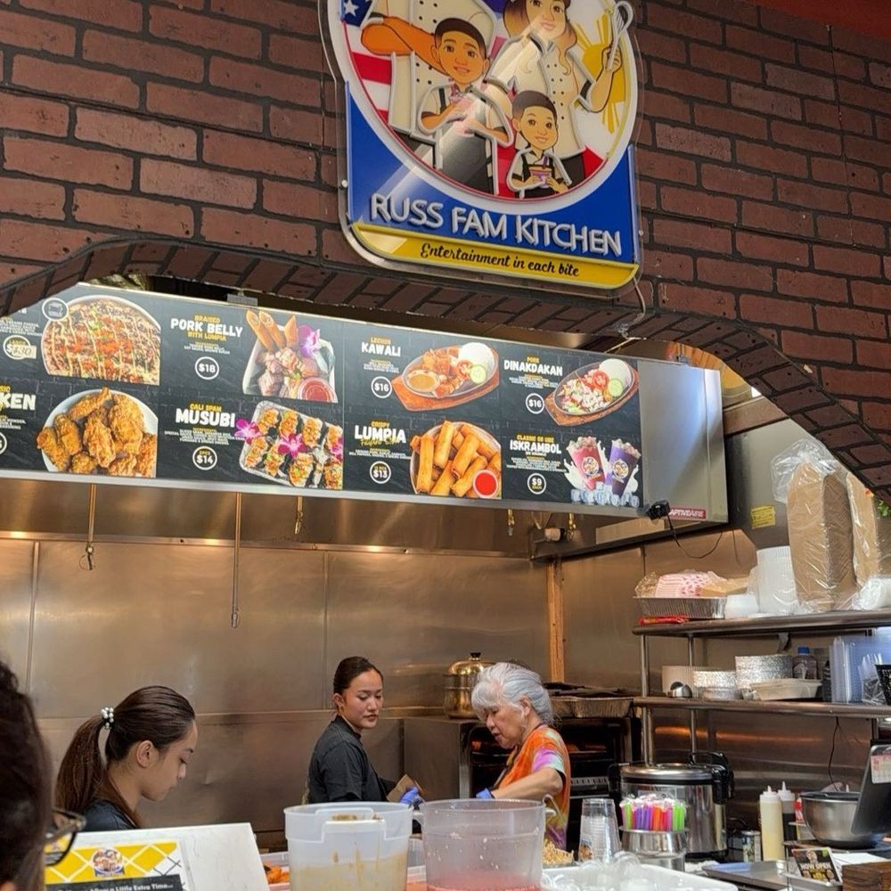 Russ Fam Kitchen side | IG: @nomwithelaine Russ Fam Kitchen side | IG: @nomwithelaine