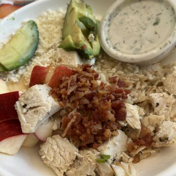 Crisp & Green - Smash Bowl - Salad Near Me - Chanhassen, Minnesota Crisp & Green - Smash Bowl - Salad Near Me - Chanhassen, Minnesota