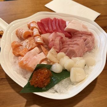 Dozo Sushi & Bar - Sushi Bars Near Me - Monrovia, California