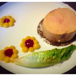 La Laiterie - [LES POÈTES DU GOÛT] 1ere entrée :: Foie gras, poudre de pain noir , émulsions orange et vanille et vinaigrette melon