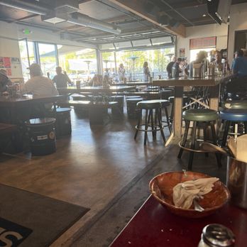 The Slice & Pint - Inside the restaurant - Pizza Near Me - Redondo Beach, California