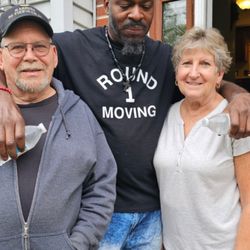 Round One Moving