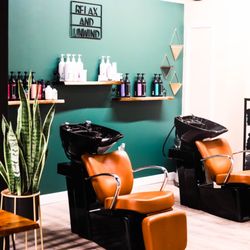Treatment lounge