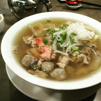 Pho Metro - Beautiful all mixed beef special pho. The staple of any pho place and delicious as hell - Vietnamese Near Me - Markham, Ontario
