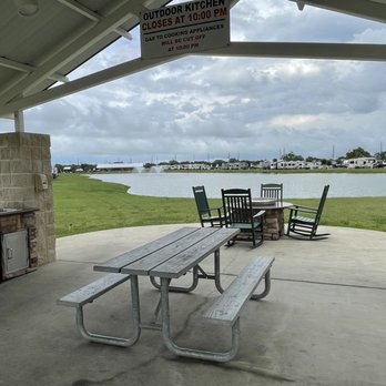 Mont Belvieu RV Resort - RV Parks Near Me - Baytown, Texas