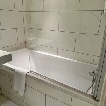 Grand Hotel - Very deep bath in room. Appears somewhat dangerous! Luckily there is a second bathroom with a shower! - Hotels Near Me - Oslo, 03 Grand Hotel - Very deep bath in room. Appears somewhat dangerous! Luckily there is a second bathroom with a shower! - Hotels Near Me - Oslo, 03