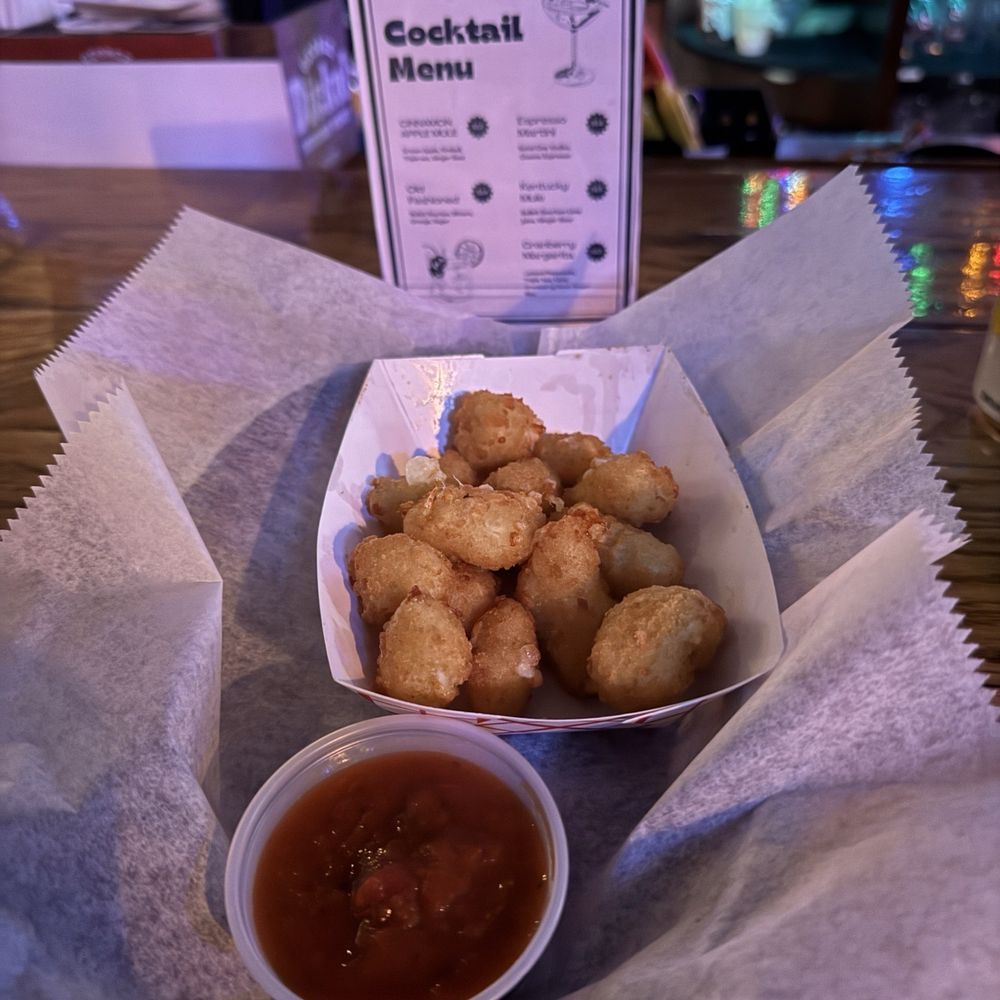 The Tavern - Cheese curds - American Near Me - Durham, North Carolina