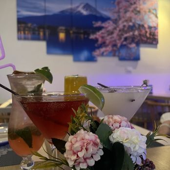 Blue Mountain - Sushi Bars Near Me - New York, New York