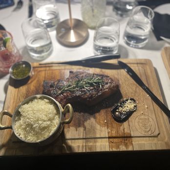 Lo D' Alex - Cuban Near Me - Miami, Florida