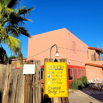 Daisy Mae's Steakhouse - Parking lot entrance - Steakhouses Near Me - Tucson, Arizona