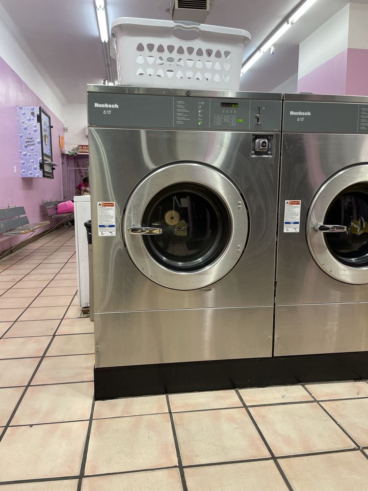 VILLAGE LAUNDROMAT Updated February 2024 18 Reviews 1428 N Van