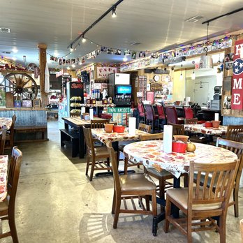 Papa Kayjoe's Bar-B-Que - View towards entrance form our corner booth. - Barbeque Near Me - Centerville, Tennessee Papa Kayjoe's Bar-B-Que - View towards entrance form our corner booth. - Barbeque Near Me - Centerville, Tennessee