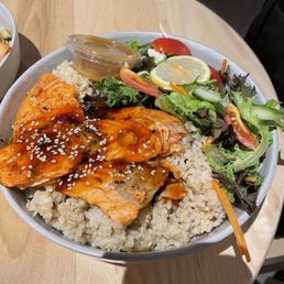 two bowls of food on a table