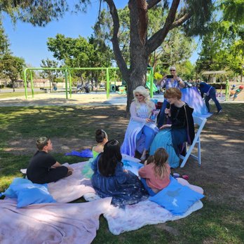 Royalty Character Parties - Anna and elsa reading a story to the kids - Party & Event Planning Near Me Royalty Character Parties - Anna and elsa reading a story to the kids - Party & Event Planning Near Me