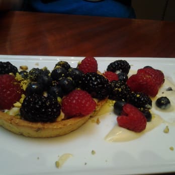 The Grant Grill - Pistachio berry tart - Diners Near Me - San Diego, California The Grant Grill - Pistachio berry tart - Diners Near Me - San Diego, California