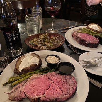 Stone Creek Bistro - Smoked prime rib special - New American Near Me - Blue Jay, California Stone Creek Bistro - Smoked prime rib special - New American Near Me - Blue Jay, California