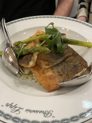 Brasserie Lipp by null