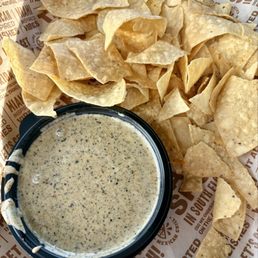 Chips & Queso Chips & Queso