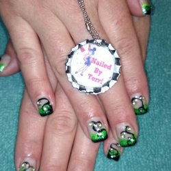 JR's Full Throttle Salon - Nails $55 full set $35 for fills free nail art