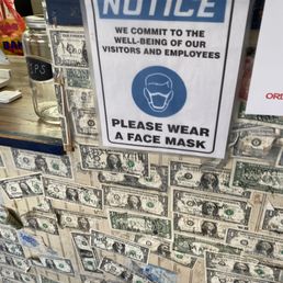 Cute lil sign they use while not wearing masks themselves! Cute lil sign they use while not wearing masks themselves!
