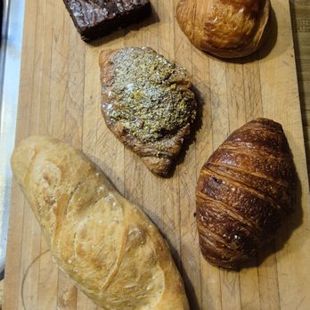 Le Petit Morceau - Bakeries Near Me - Richmond, Virginia