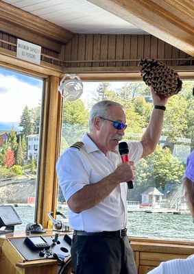 Arrowhead Queen Tour Boat by null