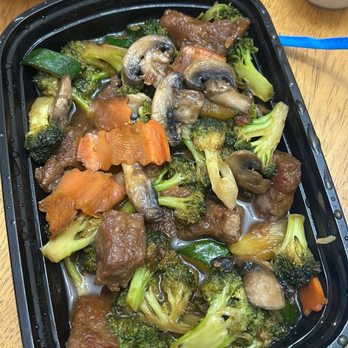 YUMMI YUMMI - Updated January 2026 - 49 Reviews - 112 Village Rd