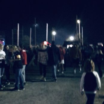 Shady Brook Farm - Look at all these ppl. No one with a mask and no one social distancing!! - Farmers Market Near Me - Yardley, Pennsylvania Shady Brook Farm - Look at all these ppl. No one with a mask and no one social distancing!! - Farmers Market Near Me - Yardley, Pennsylvania