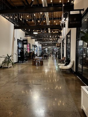 L & L Market by null