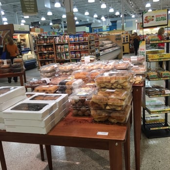 Publix Super Markets - Baked Goods on display - Drugstores Near Me - Homestead, Florida