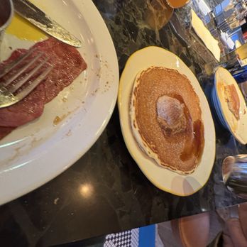 Percy Diner & Bar - Pancake - New American Near Me - Philadelphia, Pennsylvania