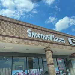 Smoothielicious - Front of store