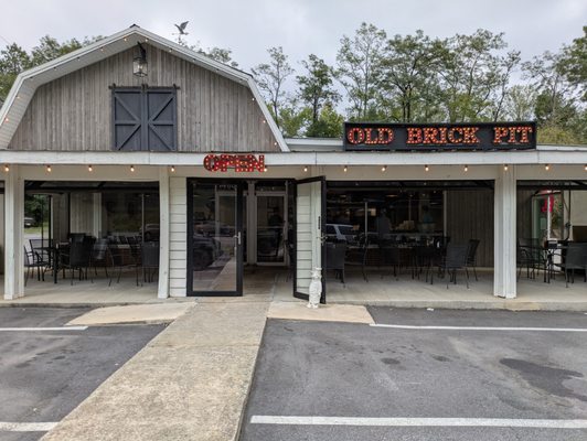 Old Brick Pit Barbeque by null