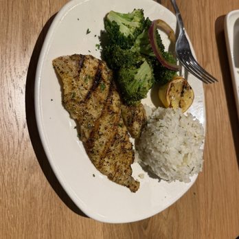 Bonefish Grill - Grilled unicorn fish, broccoli, rice - Seafood Near Me - Winter Garden, Florida