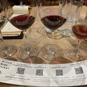 Black Ankle Vineyards - Mixed Wine Flight - Wineries Near Me - Mount Airy, Maryland